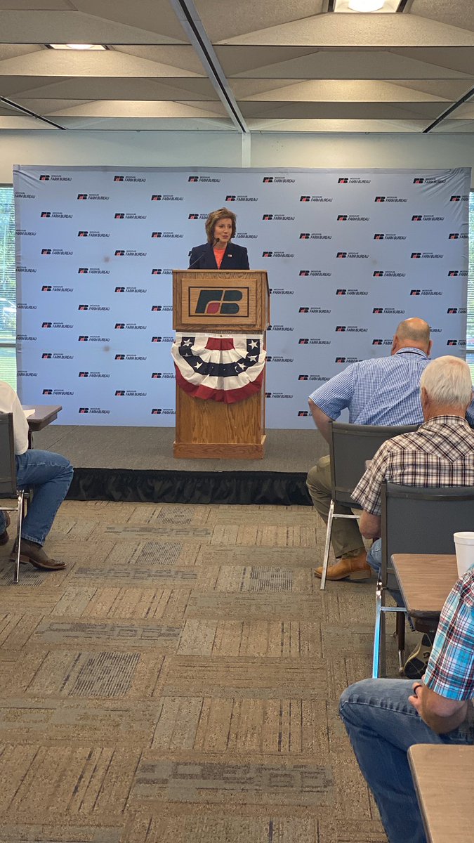 Breaking now #MOSEN:

<a href="/MOFarmBureau/">Missouri Farm Bureau</a> pac board has just endorsed <a href="/VickyHartzlerMO/">Vicky Hartzler</a> to be Missouri’s next US Senator. Concludes clean sweep of Missouri’s leading ag orgs for Hartzler campaign. 🧹🥩 🌽 🌱 🇺🇸