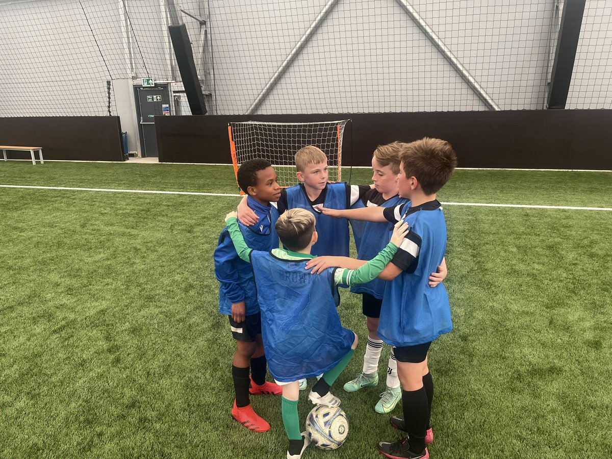 LACDFootballDev's tweet photo. DFPA⚽️

Tonight our 2012 and 2011 players enjoyed their end of term games night⚽️

Our 2012’s competed in a small sided tournament, with Man City (🔵 team) coming out on top👏🏅

Well done to all the players for completing this block!⚽️ https://t.co/UiyHKuK4B3