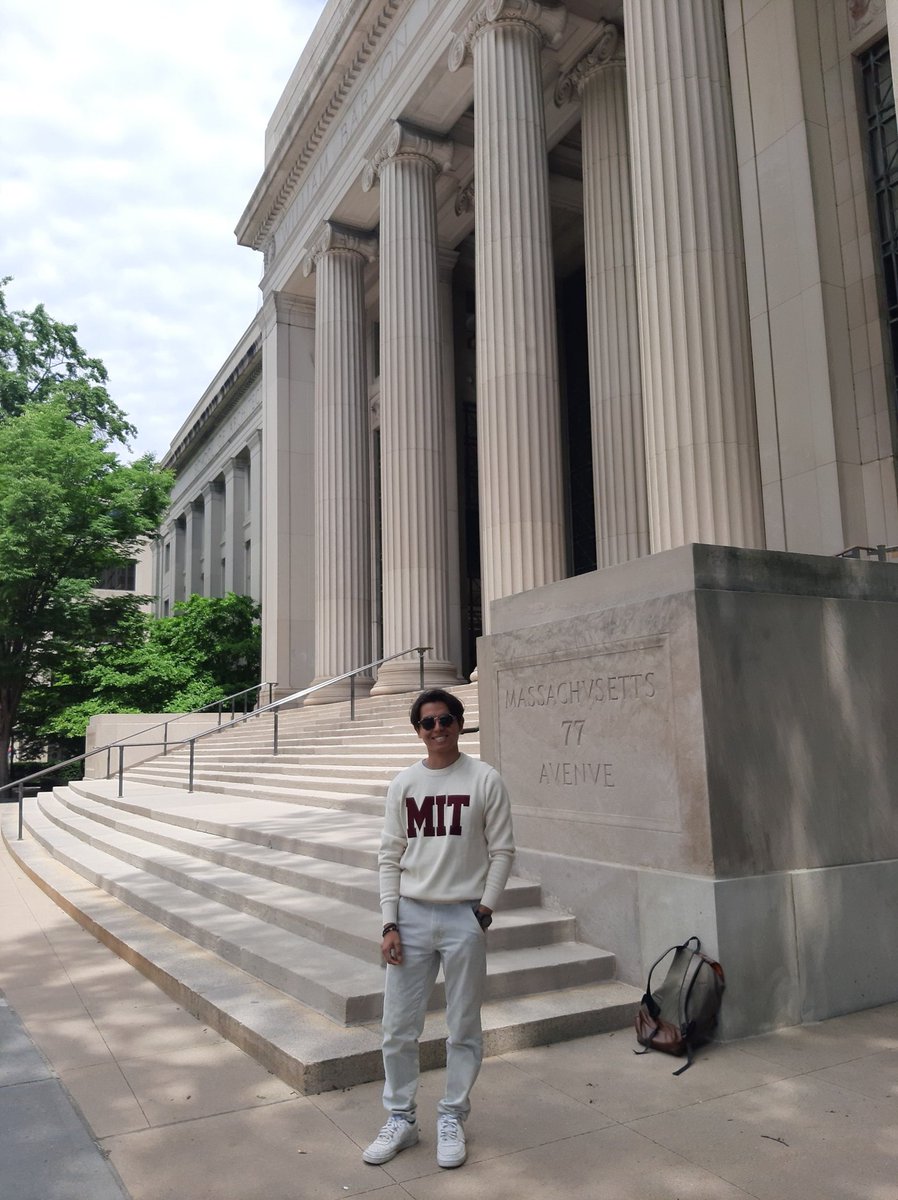 alexglzg's tweet photo. Last week I completed my stay as a visiting student at @MIT with @SenseableCity, collaborating on the #Roboat project. I am grateful for the opportunity and the extraordinary experience that it was. https://t.co/tz4zQsBDA6