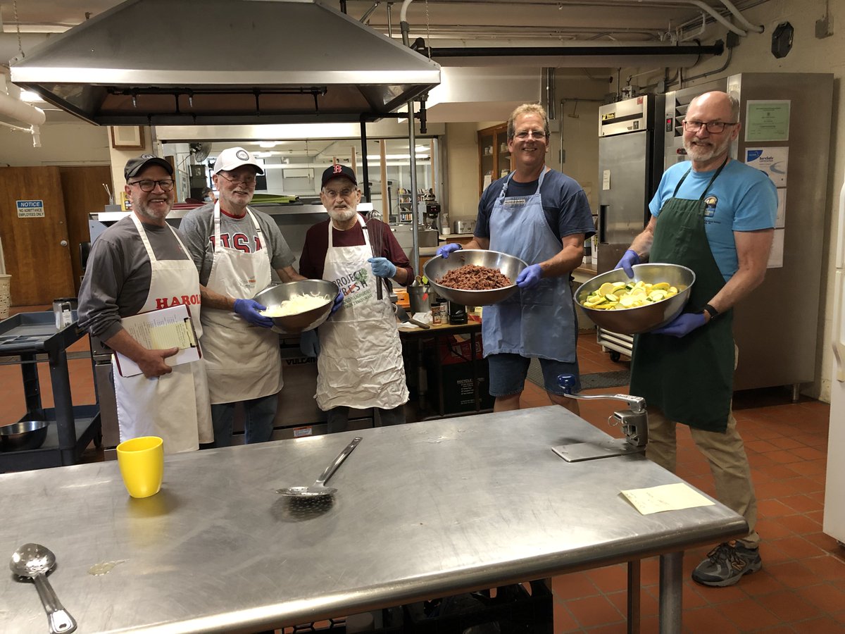 GoodNeighborsRI's tweet image. Men in aprons! Check out our team whipping up the next great meal here at Good Neighbors!