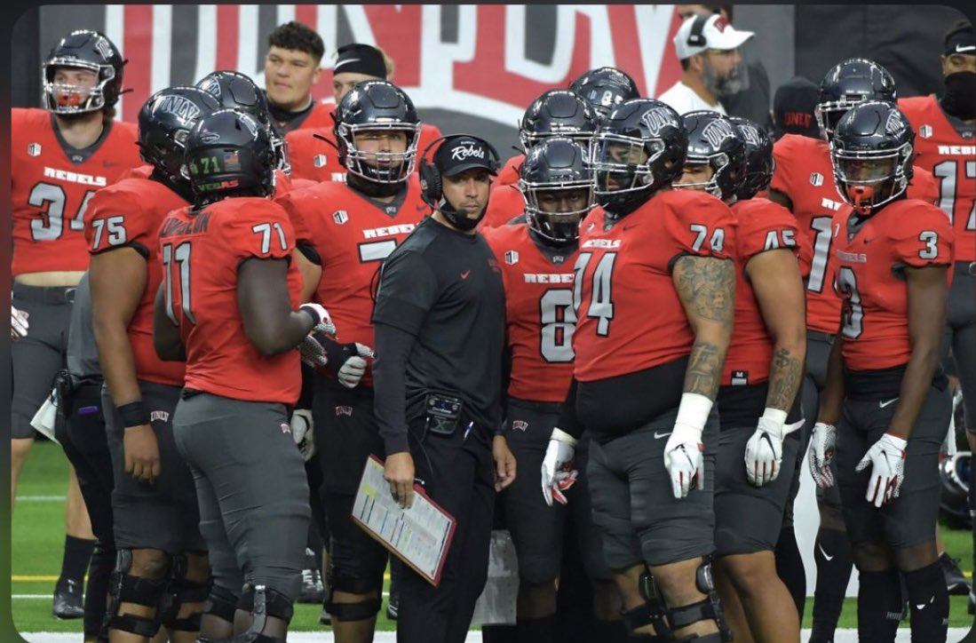 BenOnek007's tweet photo. After an amazing camp and conversation with coaches, @LarryGrant95 @coacharroyo @ERusso_UNLVFB I am blessed to receive my first D1 offer from the university of Nevada Las Vegas!!!. https://t.co/Lhgjspprhm