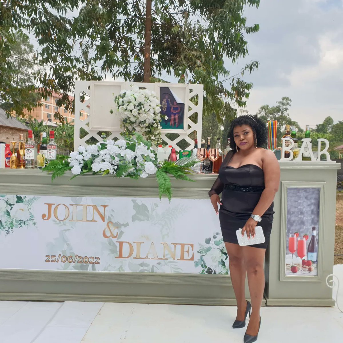 CocktailsUg's tweet photo. About John &amp; DIANE'S wedding👌...
Cocktails by @CocktailsUg 
We are always open for bookings.. https://t.co/pqyzerZ3om
