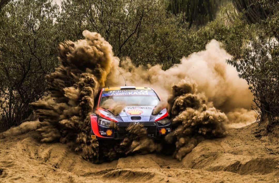 SamuelM00815396's tweet photo. @OliverSolberg01 @wrcsafarirally @HMSGOfficial @OfficialWRC @EAERallying @StateHouseKenya 🇰🇪 we never disappoint https://t.co/GFQcmUjXDC