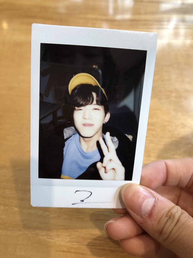rocks_pil_it's tweet photo. 좋아하는 도운이 폴라로이드 사진 https://t.co/jcarV3btG4