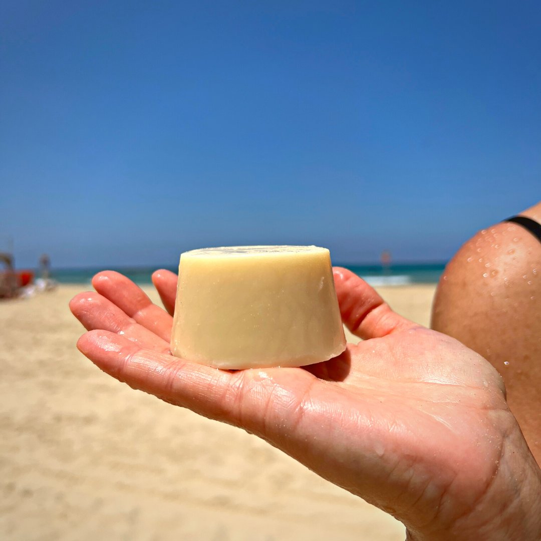 Cammellatte's tweet photo. Soak up the sun and lay out on the sand with our refreshing, non-squeaky Camel Milk Face &amp; Body Soap. ☀️

Made with all-natural ingredients, it's for the beach babe who wants to feel refreshed and relaxed after a day of fun.😎

#silkysoap #naturalsoap https://t.co/a2JCE5a5wK
