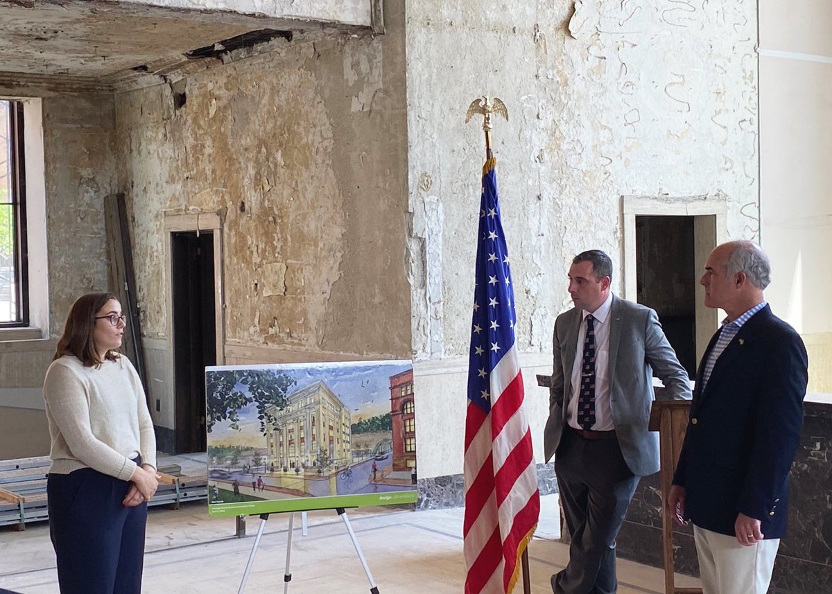SenBobCasey's tweet photo. With $400,000 in community project funding, the historic Oil City National Bank building will be renovated and turned into a co-working and commercial tenant space and other services to support small businesses and stimulate entrepreneurship. https://t.co/cbHMAY0vNh