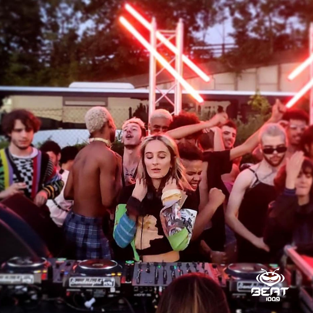 BEATOFICIAL's tweet photo. #techno #trance #EBM #drumnbass con Anetha en Ruido Rosa  💓🎶 ¡Sintoniza a @BlancaBeat3 a las 2PM! ▶️ Beat 100.9 FM y https://t.co/lBg03XkOqF TOTAL MUSIC

#BEATFM 🐝🎶 #beatdigital 🎧 #beat1009 #electronicmusic #anetha #ruidorosa https://t.co/VzN9z6jdgI