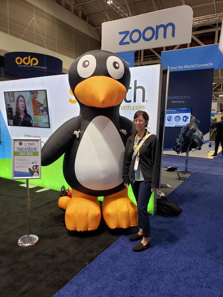 MsLuzVasquez's tweet photo. Look who I found at #ISTELive22
#Jiji #STMath https://t.co/VTlFyTBf9b