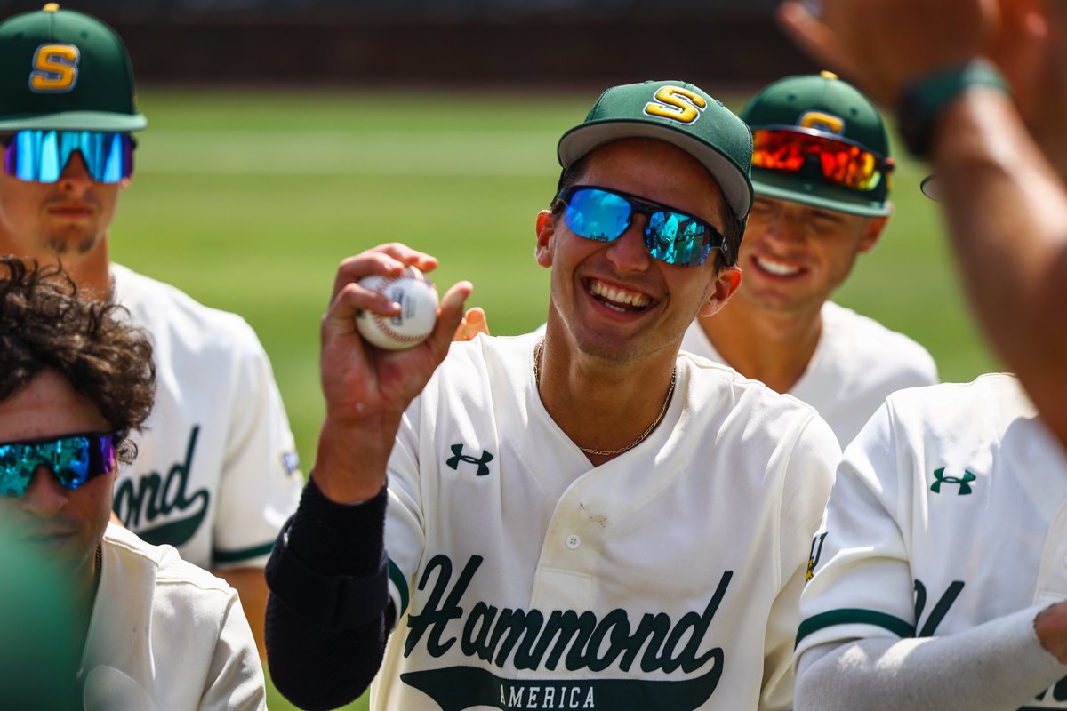 We're looking back at the #Top10 moments from the 2022 Southeastern Baseball season.

🔟 Senior Day CG for Andrew Landry as the Lions complete the series sweep of HBU with a 12-0 W.
#LionUp | #GATA | #TEAM