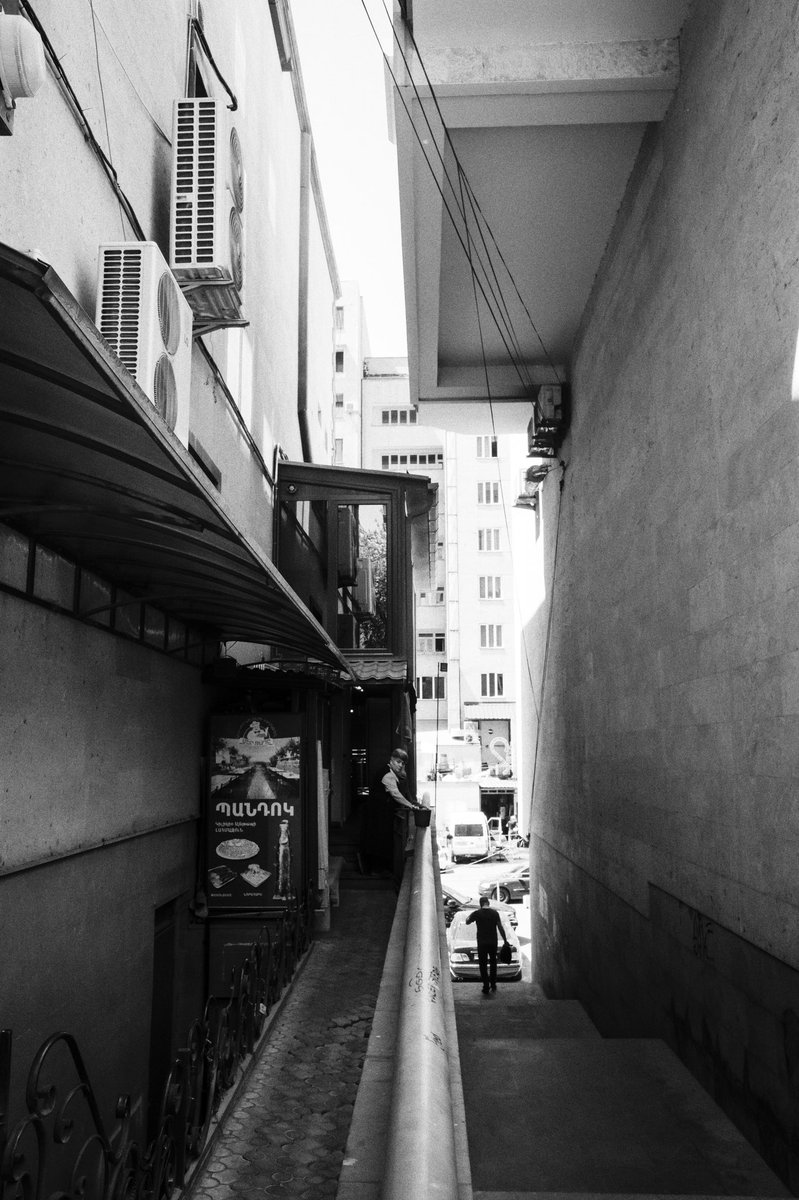 andre_sanano's tweet photo. YerevanStreets’
#ricohgr3 #shootgr #silverefexpro2 https://t.co/T2UbeMbw4G