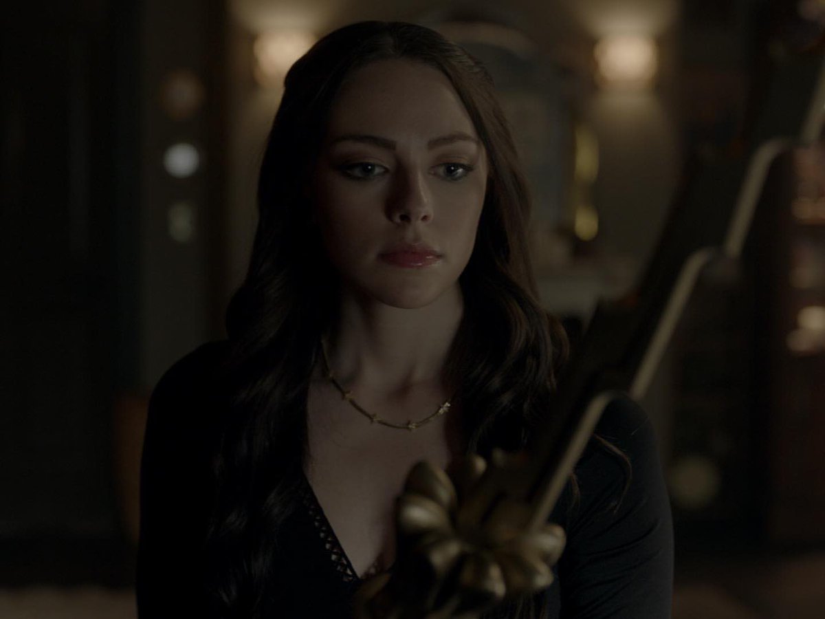 Simran2402's tweet photo. ~ ๐ #Season4, Episode 20-#JustDontBeAStrangerOkay? ๐ ~ #S4E20 #Season4 #SeriesFinale #TheFinaleSeason #HopeMikaelson #AlaricSaltzman #new @cwlegacies #DanielleRoseRussell #MattDavis ๐๐ซ๐๐ฉโโค๏ธโ๐โ๐จ๐๐ฉโโค๏ธโ๐จ๐ฅฐ๐๐
๐ต๐๐ง๐ฉธ๐งโจ๐ฎ๐ฏ๐๐บ๐๐ด๐ก๏ธโฐ๏ธ๐ฆ๐ช๐ซ๐๐ช๐ซ๐๐ฃ๐ญ๐จโ๐ฉโ๐งโ๐ง๐๐ฅ๐ฆน๐ฃ๐ง๐ฅ๐ข๐๐ญ๐ฌ๐ฅ๐ท๐๐ https://t.co/SgWGlC5urC