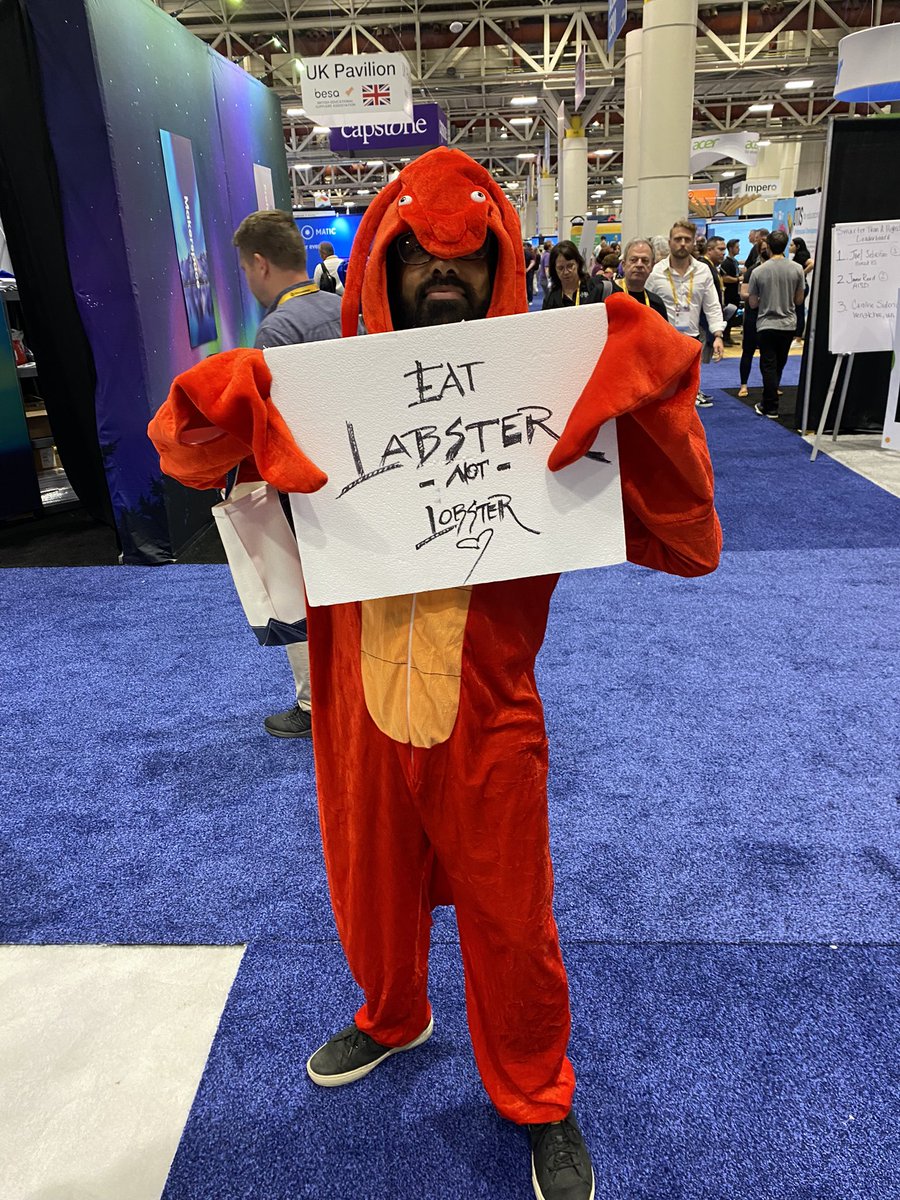 elisekovi's tweet photo. Labster #lobster has landed at @ISTE! #ISTELive2022 #crawdads #NOLA @labster https://t.co/bxnNQi1fDU