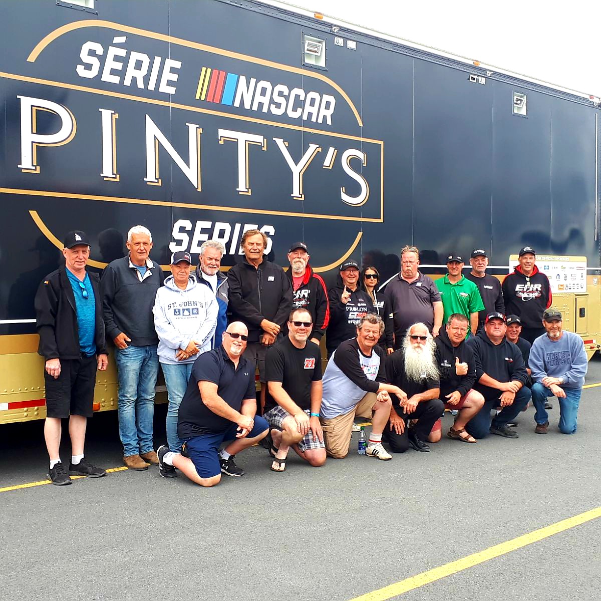 ALL NPS Haulers driver ready to board, we thank you for your long journey @NASCARPintys <a href="/EastboundPark/">Eastbound Park</a>