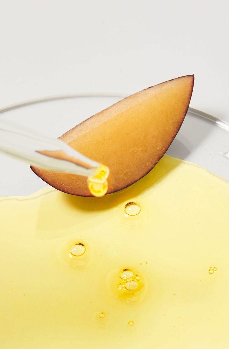 <a href="/LePrunierUSA/">LE PRUNIER</a> 10// Jacqueline Taylor: "It truly is a toss-up! Our first love is definitely our Plum Beauty Oil, as it prompted us to launch Le Prunier as a business after realizing its amazing benefits... not to mention it smells like dessert! <a href="/LePrunierUSA/">LE PRUNIER</a>