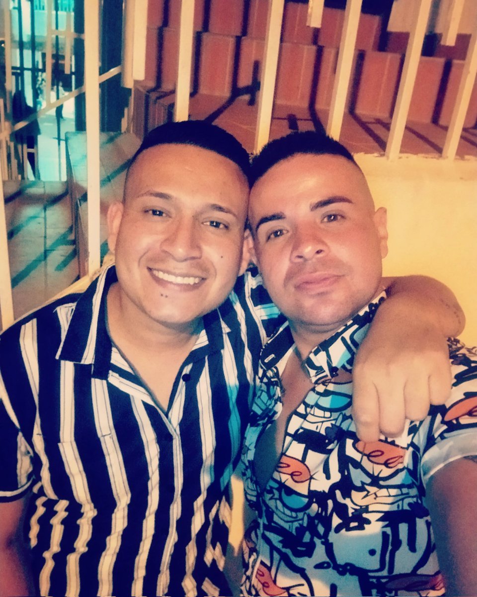 JulianBadillo17's tweet photo. Mi Compañero De Vida 👨🏻‍🤝‍👨🏼💕 https://t.co/j3k4hEFf5x