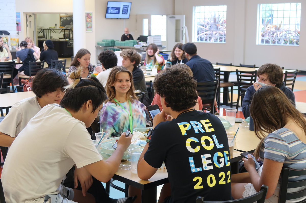 RinglingPC's tweet image. Best time? Lunch time 😋

#RinglingPC22