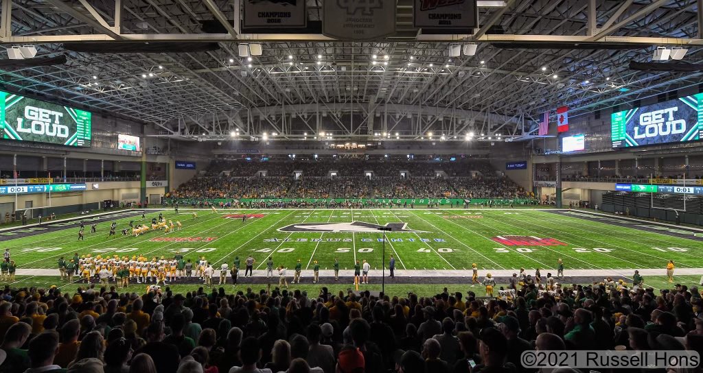 SamHimbe's tweet photo. It’s an honor to say I will be taking the opportunity to play football and continue my education at the University of North Dakota! A big thanks to everyone that has supported me on and off the field! #UNDproud 🟢⚪️🦅🦅@BubbaSchweigert @coachflyger @UNDfootball https://t.co/dd49wHlWrz