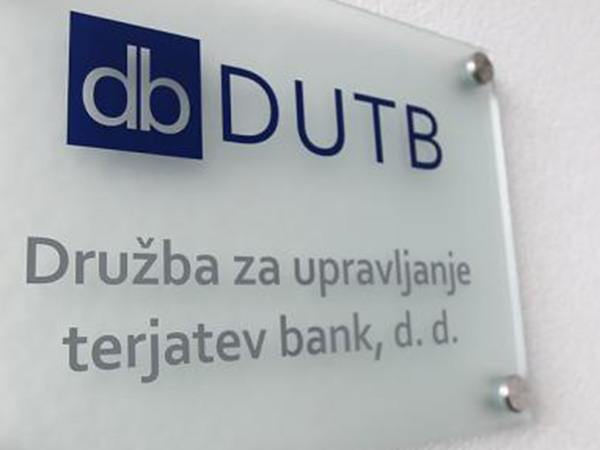 BojanPozar's tweet photo. Najnovejše kadrovske zamenjave na #DUTB:
- zamenjali izvršna direktorja Andreja Lazarja in Kristino Šteblaj, namesto njiju pa imenovali Mitjo Križaja in Žigo Pfeiferja
- tretji izvršni direktor Matej Pirc ostaja na položaju. https://t.co/Qs9j9Idl7T