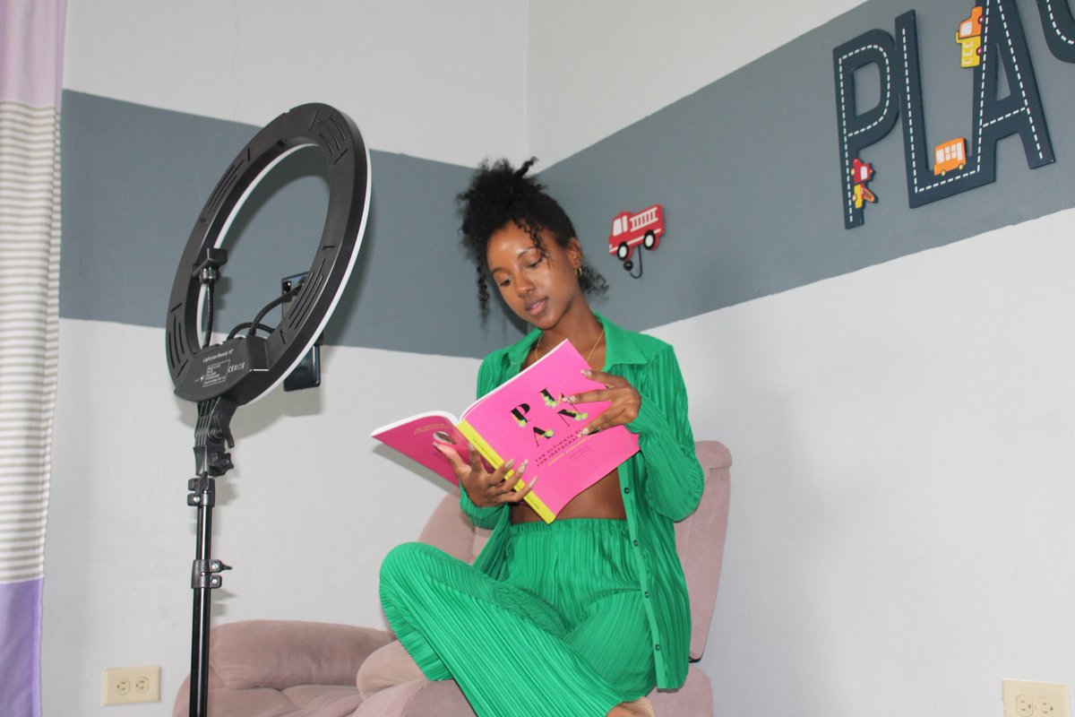 jhalisa_xo's tweet photo. This is me. Sitting on a recliner in my kids playroom. Reading the script for a video before I start recording. This is also an ad for my content planner. Buy it: https://t.co/TYjIS1iBJc https://t.co/q7XKRKpNDX