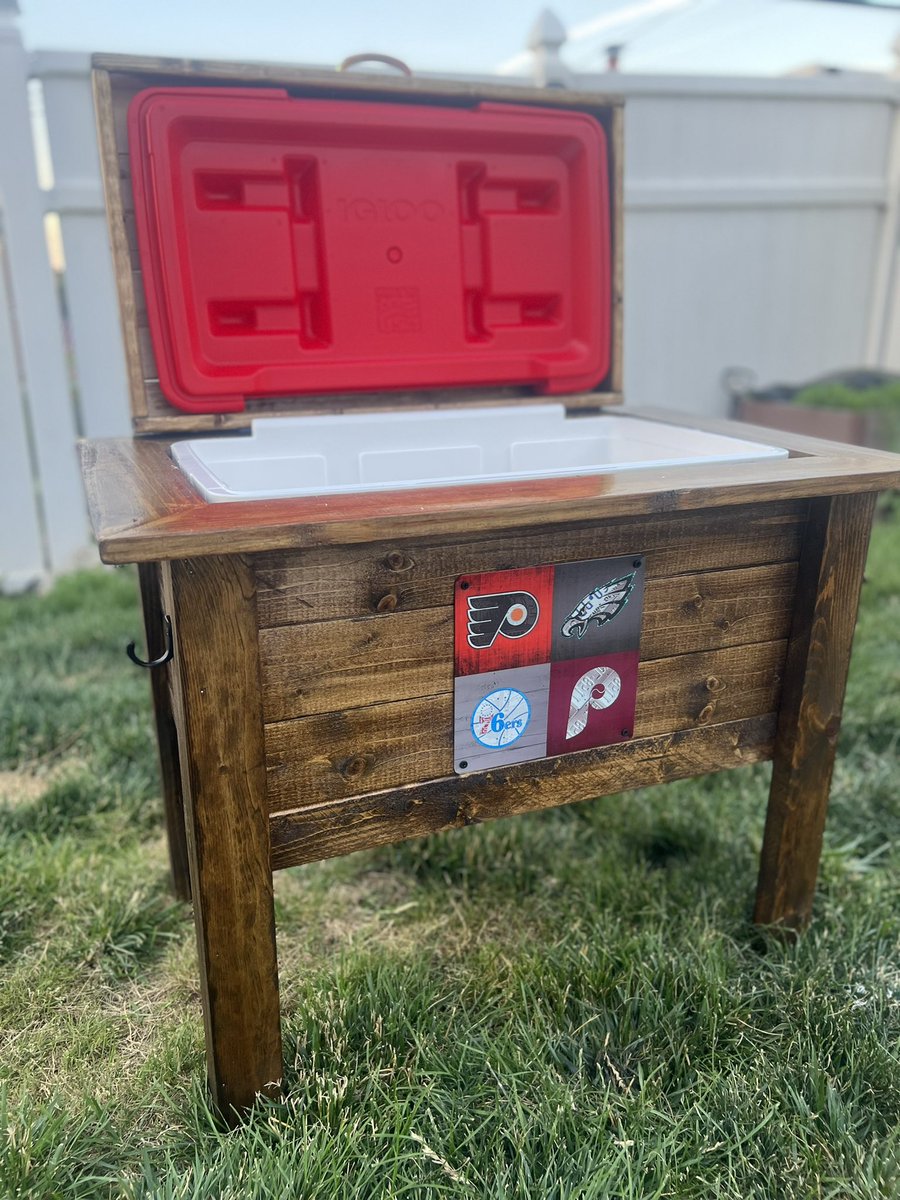 JellyDoods's tweet photo. Woodworking season is in full swing!! #JellyDoods #woodworking #philly #igloocoolers #rivertables #woodart https://t.co/f7TfZL07SZ