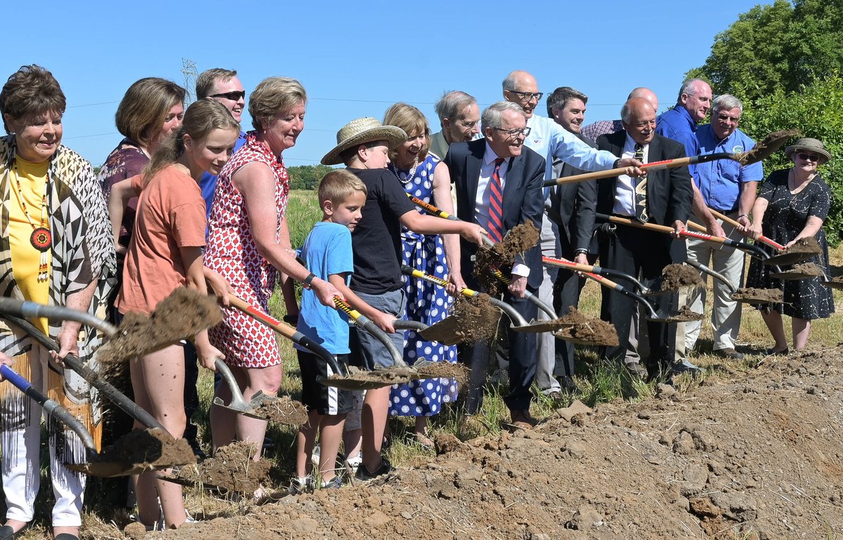 GovMikeDeWine's tweet image. We've officially broken ground on Ohio's next state park! Great Council State Park will be located just north of Xenia in an area that was once home to Oldtown, one of the largest-known Shawnee settlements in Ohio. bit.ly/3xVwxx7 @OhioDNR