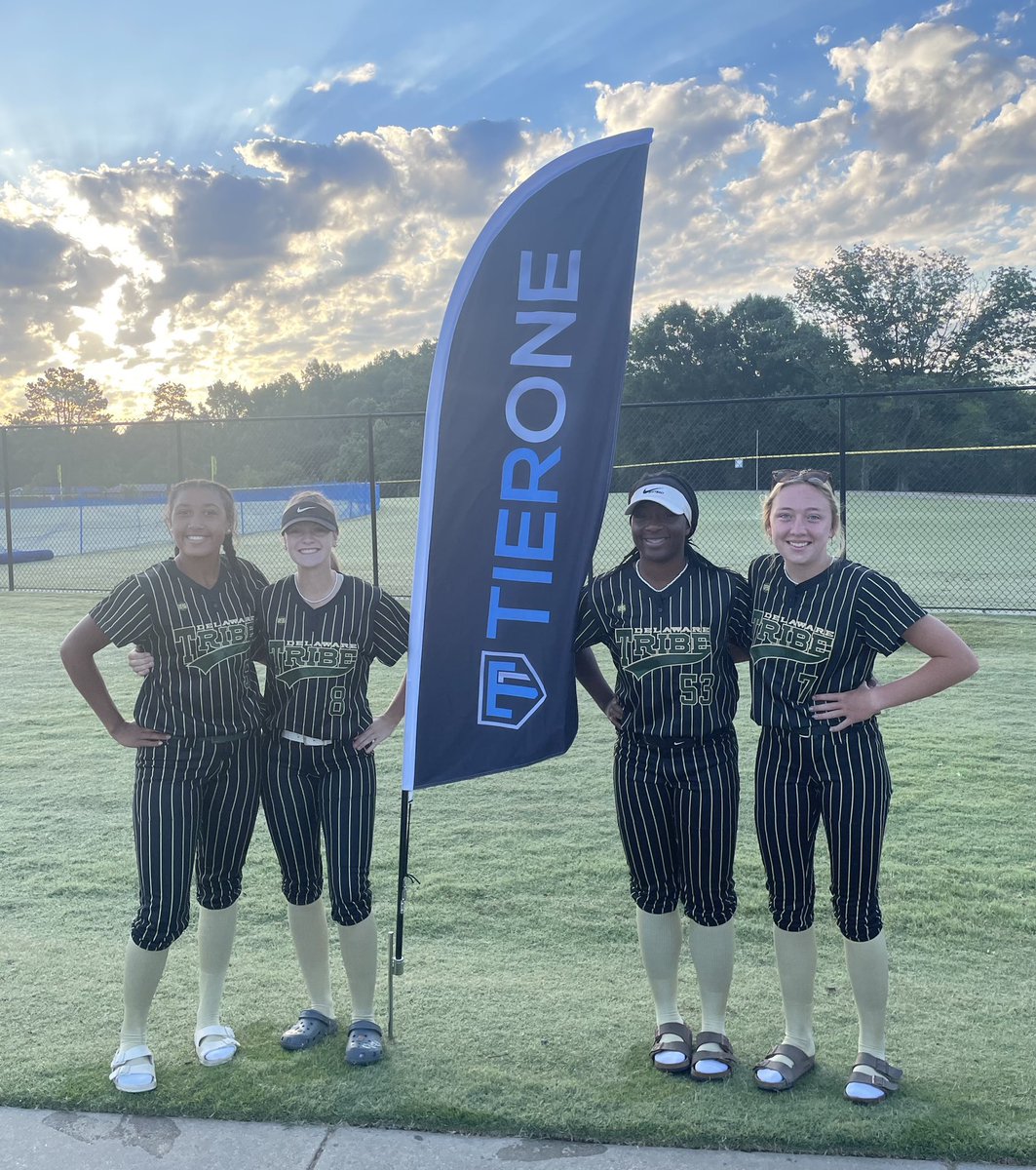 LaniyaLewiss's tweet photo. Glad to be picked for the Allstar game for the Titans Showcase with my teammates!! @TierOneFP @JayaShaubb @hoban_lily @reghan_hintz @michaellew10 @HokiesSoftball @LegacyLegendsS1 @IHartFastpitch @D1Uncommitted @DukeSOFTBALL @kayla_noch https://t.co/TEengTgzkg