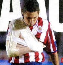 Ponchofifa's tweet photo. @andresn Ramón Morales, el eterno capitán de las Chivas. https://t.co/5NiMe8BmZq