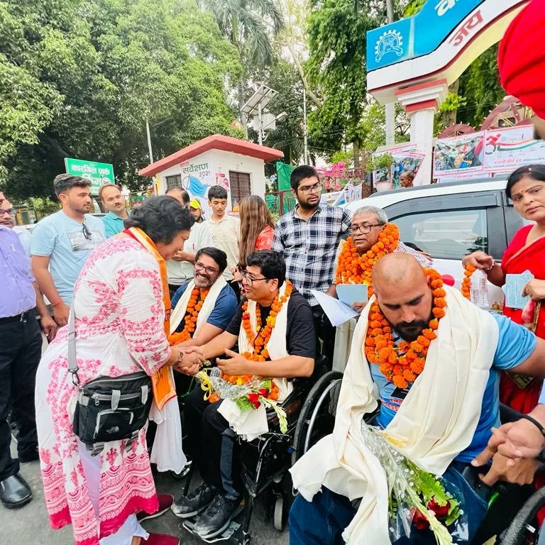 wcia_official's tweet photo. #DriveWithAbility LADAKH EXPEDITION
DAY-16 DELHI to LUCKNOW
Reached Kanpur on our last day of the expedition. Overwhelmed by support for our campaign. Shared our memories, stories and motive of this expedition.
#disabilityempowerment @myogiadityanath @myogioffice https://t.co/wdkttVN2Q4