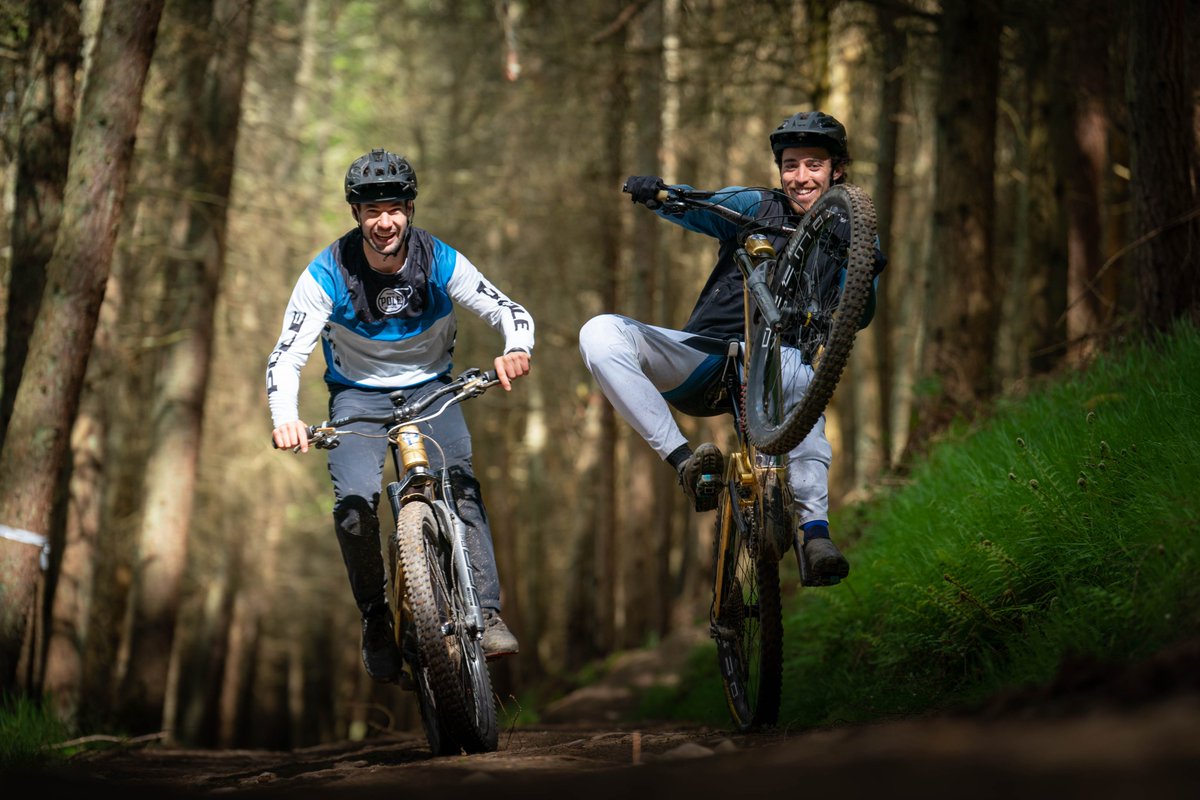 PoleBicycles's tweet photo. It's a big weekend coming up for the boys! Round three of the Enduro World Series in Valberg, France. Three huge loops, 8 stages, and some seriously tough transitions!
#polevoima #ihavethevoima #ebike #ebiking #ebikes #emtb #cycling #bikelife #mountainbike #mountainbiking https://t.co/mQjWpVomOx