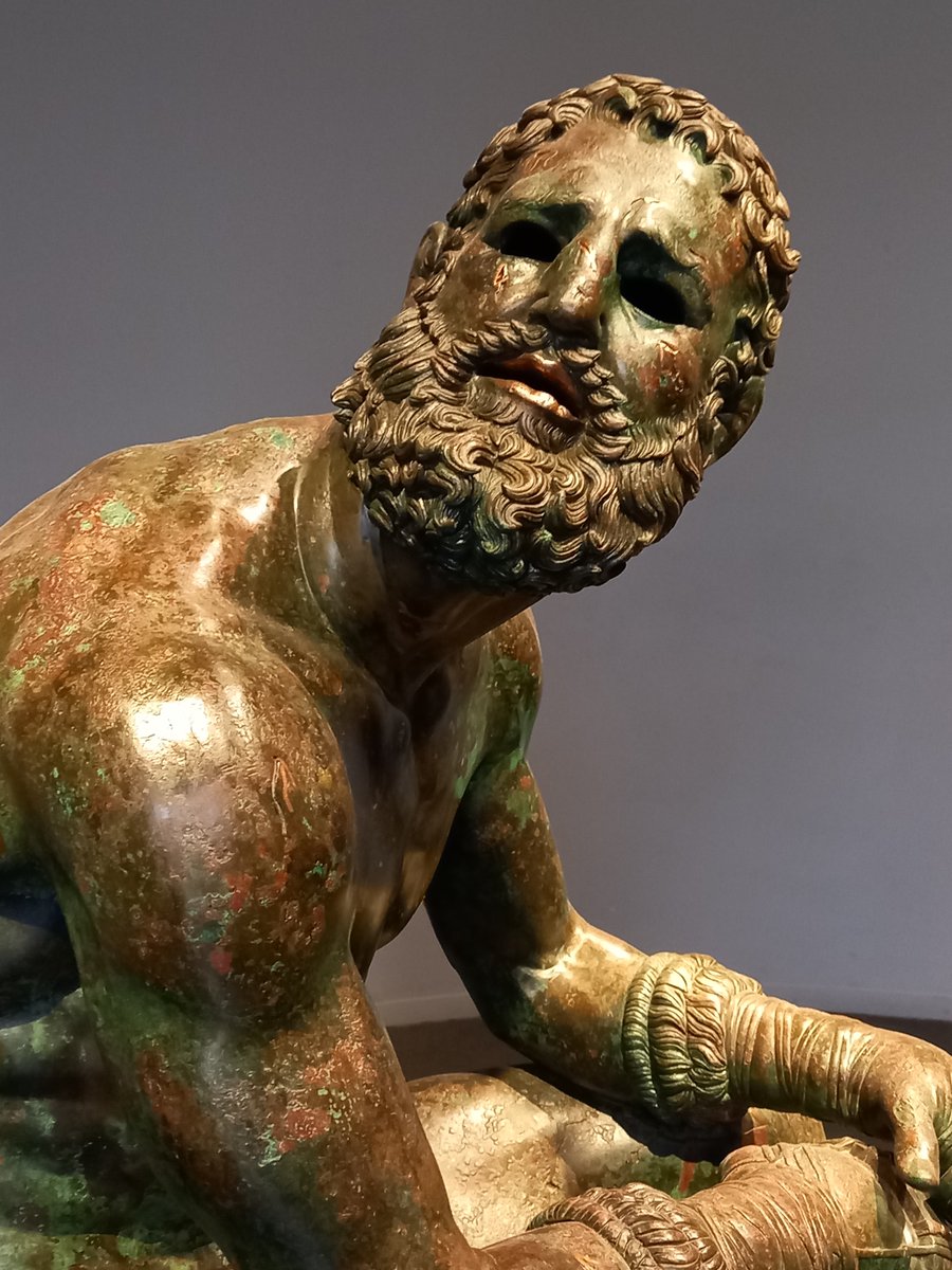 Dr Jo Ball on Twitter "The statue has an exceptional level of realism