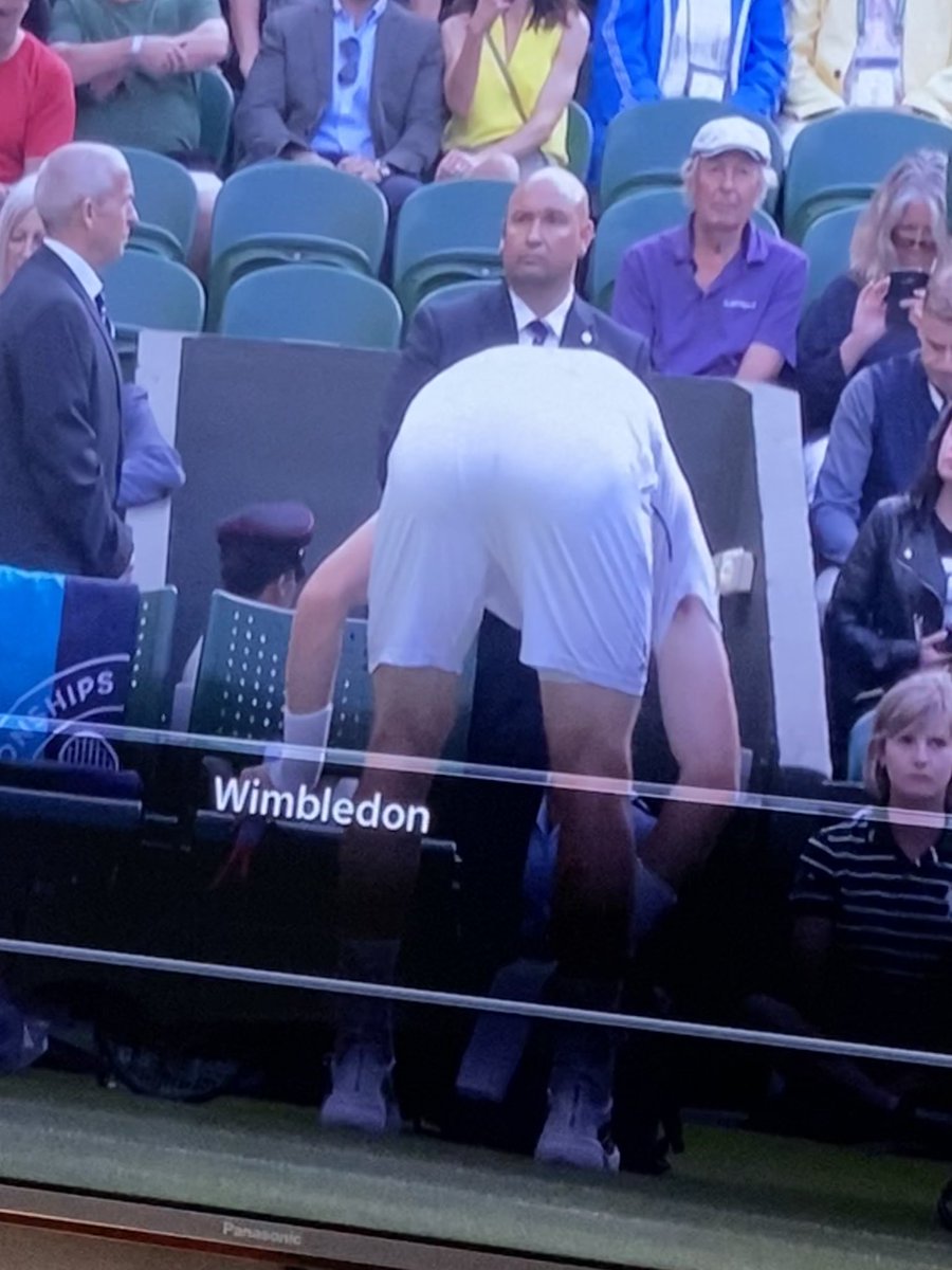 Bigtoes🐝 tweet media