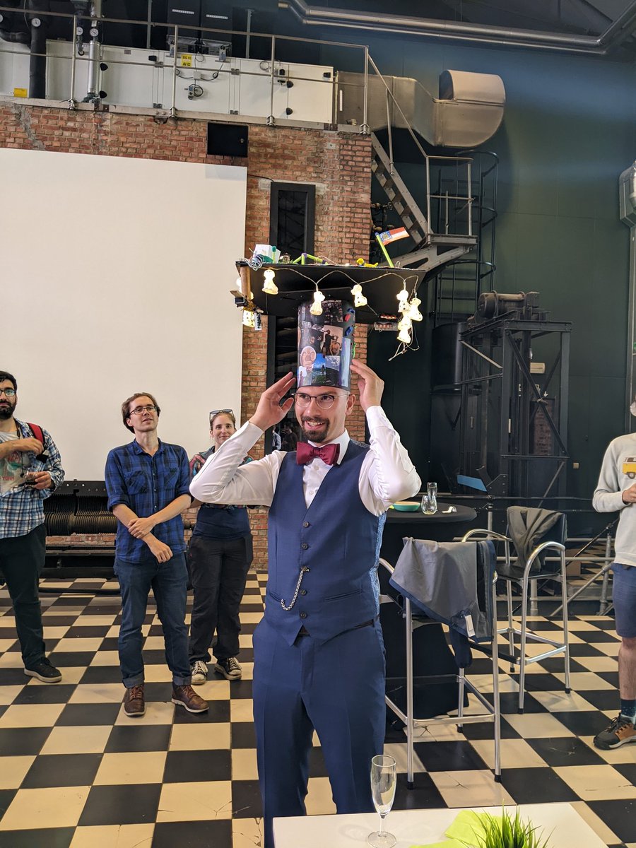 IvS_KULeuven's tweet photo. Congratulations to Dr. Luka Poniatowski, for successfully defending his PhD on the topic of "Radiation-hydrodynamics of optically thick winds". 🍾🧑‍🎓🎉 https://t.co/5LRrGj66PB