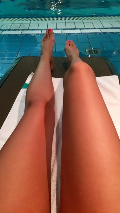 #waiting #massage #feetworship 👠👠👠 https://t.co/8yAsuym1EX<a href="/tag/waiting"class="tags">#waiting</a><a href="/tag/massage"class="tags">#massage</a><a href="/tag/feetworship"class="tags">#feetworship</a>