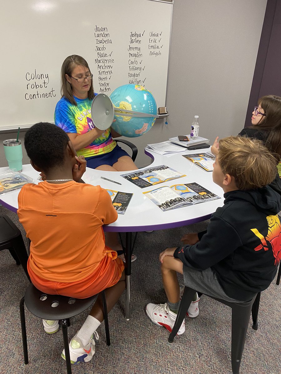 Look at all of this learning happening on our very first day of summer school!  So exciting to see teachers and students back in full swing! <a href="/HumbleISD_MBE/">Maplebrook Elem</a> <a href="/kelleynorris_/">Kelley Norris</a> @LisaBellMBE