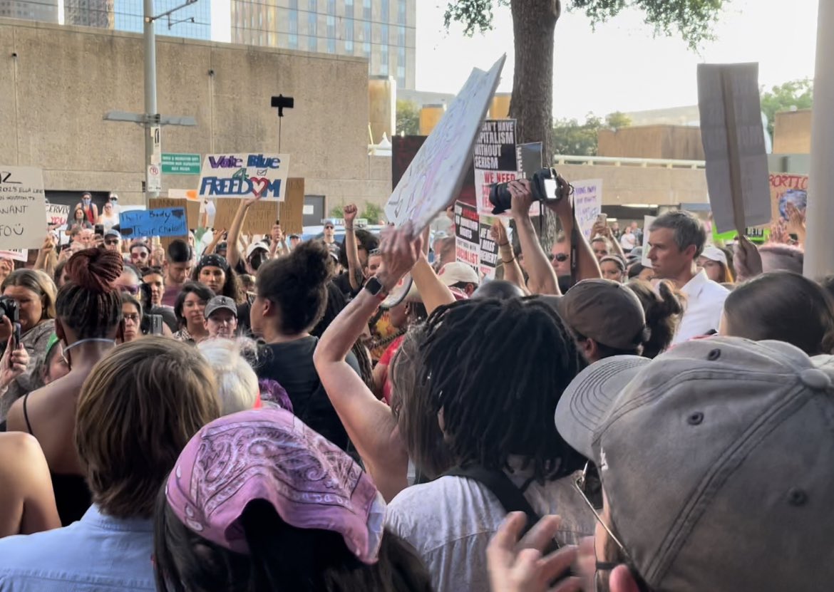 anasuriii's tweet photo. Houston 6/24/22 https://t.co/y7RaqNLQNZ
