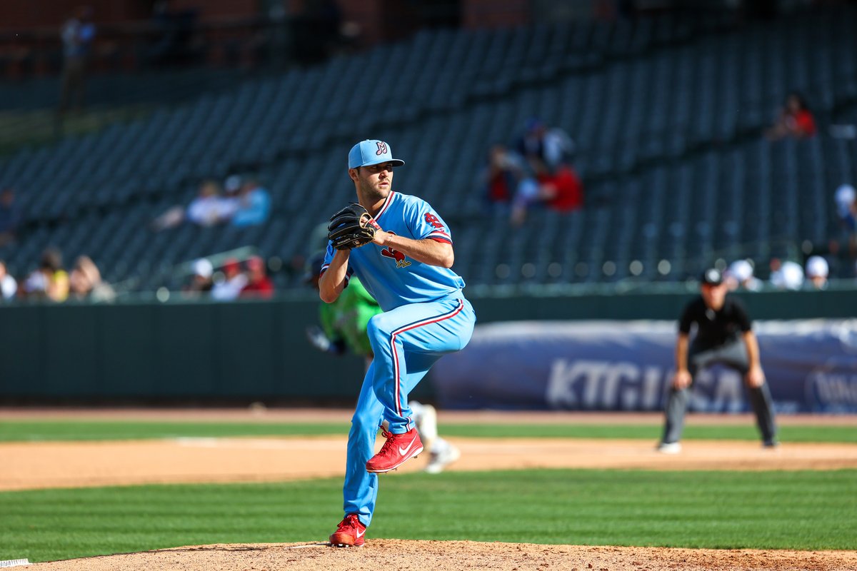 Cardinals's tweet photo. We have selected the contracts of OF Conner Capel and RHP James Naile from Memphis (AAA).

Capel will wear 71 and Naile will wear 68. Both will make their Major League debuts in their first appearance. https://t.co/JtOmVnGMM0
