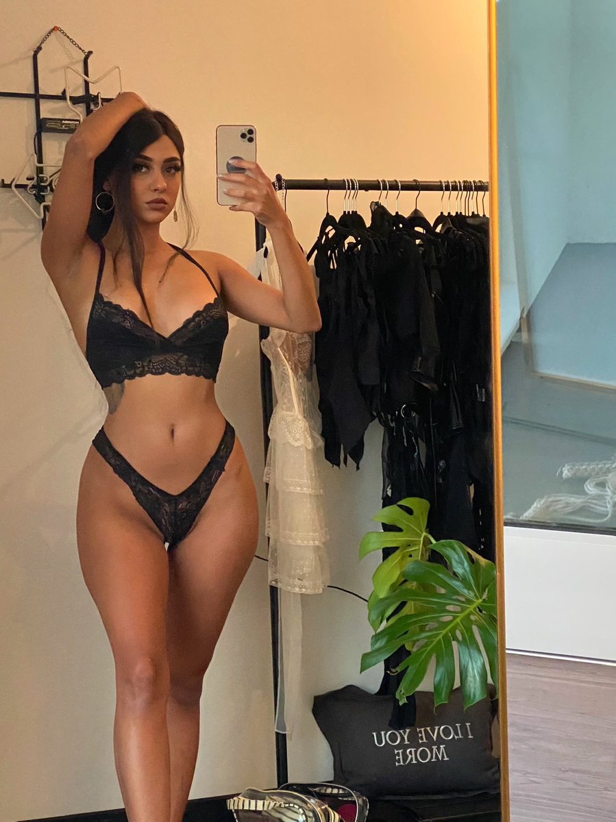 teekay on Twitter: "RT @sexissinful: $5 sale rn 🫣🫣🫣😱 https://onlyfans.com/goldenhoneiii https