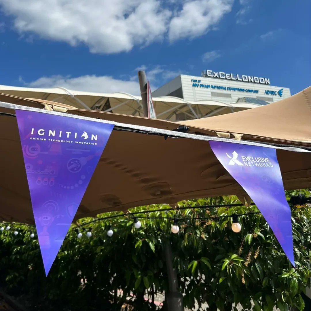 EventifyUK's tweet photo. 2/4 We used @proaktivevents to build the marquee which also included branded bunting, festoon lighting, a rustic wooden pallet bar and a giant branded deckchair – which all added to the festival #eventtheme & made great branded photo opportunities 📷
#eventideas #eventplanning https://t.co/rrtxxKPdEQ