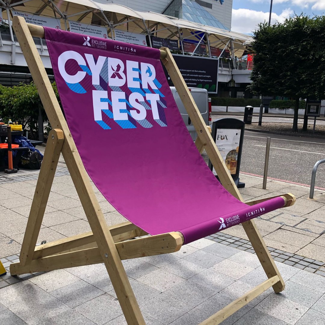 EventifyUK's tweet photo. 2/4 We used @proaktivevents to build the marquee which also included branded bunting, festoon lighting, a rustic wooden pallet bar and a giant branded deckchair – which all added to the festival #eventtheme & made great branded photo opportunities 📷
#eventideas #eventplanning https://t.co/rrtxxKPdEQ
