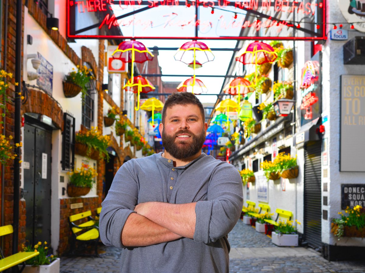 Here-ish/ Michael Avila

Did you know there’s a Californian ecstatic to call NI home and likes a pint of Guinness or three? We did!

"People from NI are some of the best in the world. You've made it extremely easy and worthwhile to call HERE home."

avilamedia.org/2022/06/27/her…