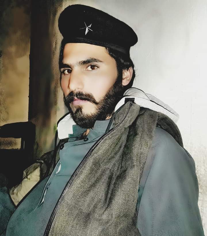 sairabaluch_'s tweet photo. شہزاد اور اسکے دوستوں کو بازیاب کیا جائے ۔
#SaveShahzadBaloch
#SaveDrMukhtiarBaloch
#SaveAteeqBaloch
#SaveAhmedBaloch
#SaveBalochStudents https://t.co/nkldkVBfsR