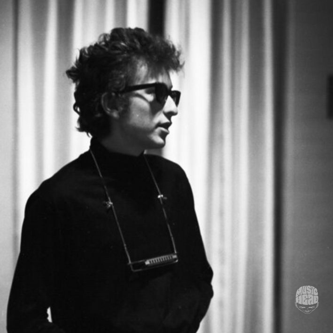 On this day in 1978, Bob Dylan performed at what was the biggest open-air concert in history for a solo artist, playing for over 200,000 at "The Picnic at Blackbushe" at Blackbushe Airport in Hampshire, England. (Source- The Current)

Photo by John Bryne Cooke of  Bob Dylan.