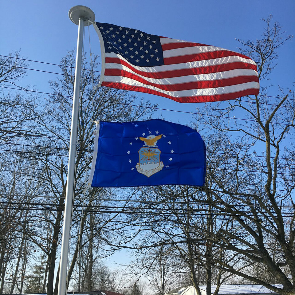GrandNewFlag's tweet photo. Our Air Force flag fly's in the slightest breeze!  We produce this flag with the highest regard for the men and women who put their life on the line for our country serving in the United States Air Force.
.
.
.
#AirForce #madeinusa #grandnewflag #flags https://t.co/5rFB5Xwu21