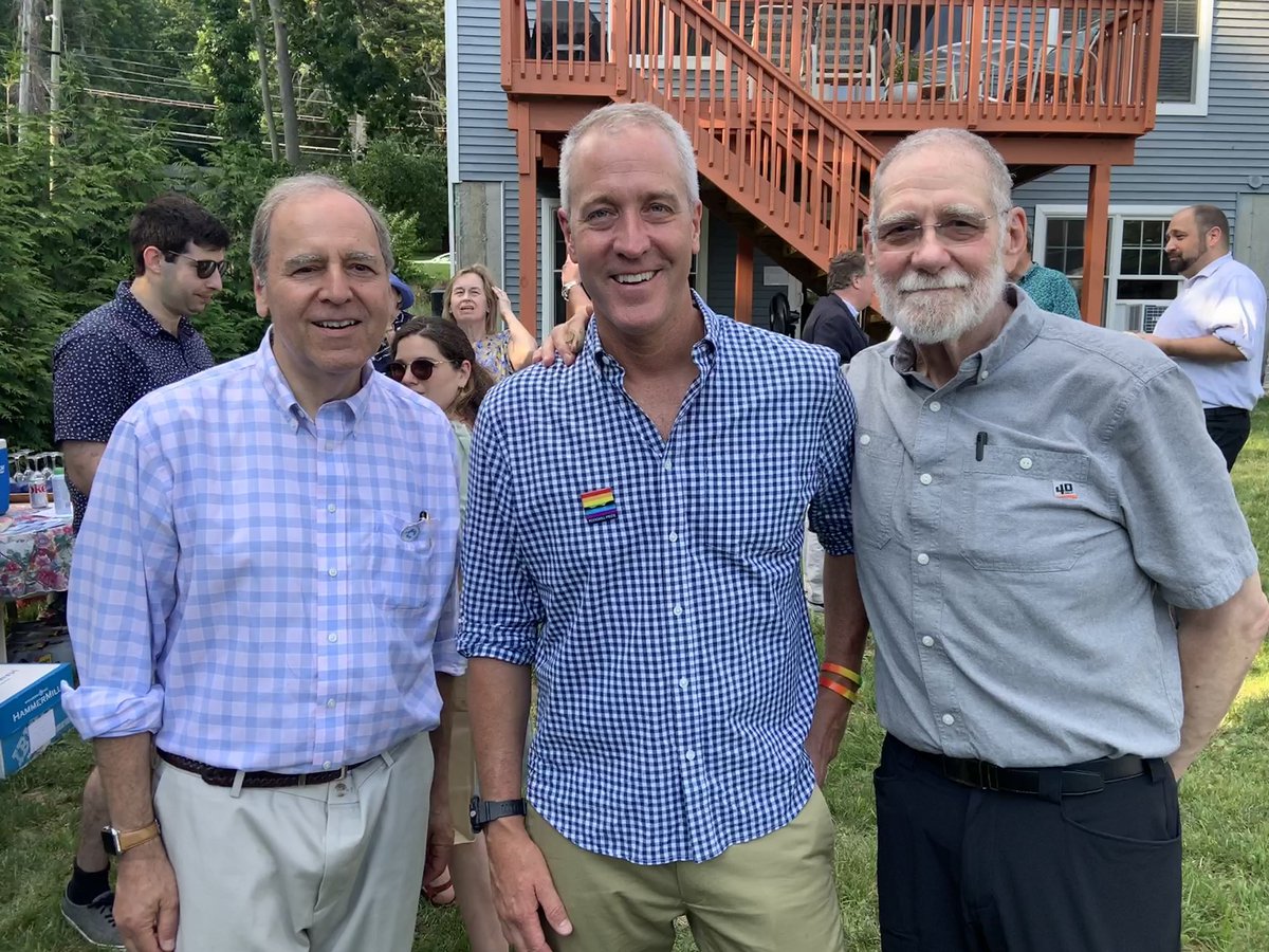 CrotonDems's tweet photo. The Croton Democrats are donating $1,000 to @ChoiceMatters thanks to the generous support of everyone who joined us at our Summer Kickoff Fundraiser this weekend. #ProChoice https://t.co/72GZa7x4fO