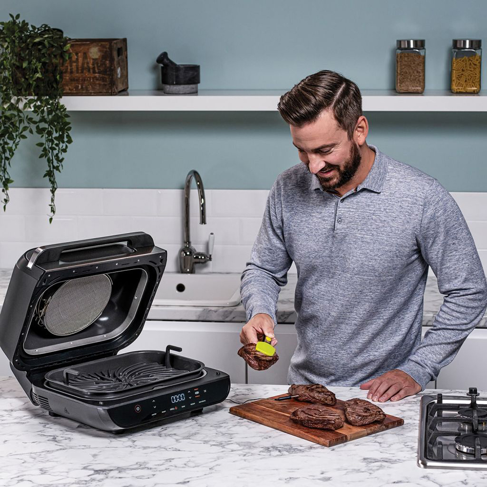 GilesElectrical's tweet photo. More than a Grill. 6 cooking functions – Air Fry, Bake, Roast, Reheat, Dehydrate and Grill 🍖🥗
Ninja Foodi MAX Health Grill & Air Fryer: https://t.co/ViGrr6WyEb
Currently only £199 (save £50) ✨
#ag551uk #ninjafoodi #healthgrill #airfryer #homecook #familyfood #healthieroption https://t.co/YSAV6tQiDv