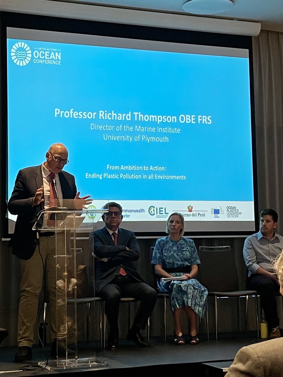 With ⁦<a href="/EIA_News/">Environmental Investigation Agency</a>⁩ enjoying a wonderful conversation about changing trends in conversations around #plasticpollution. As ⁦<a href="/ProfRThompson/">Prof. Richard C Thompson OBE FRS</a>⁩ says: we have robust, accurate, reliable evidence on the impact of plastics. We’re at a crossroads- let’s take the right path!