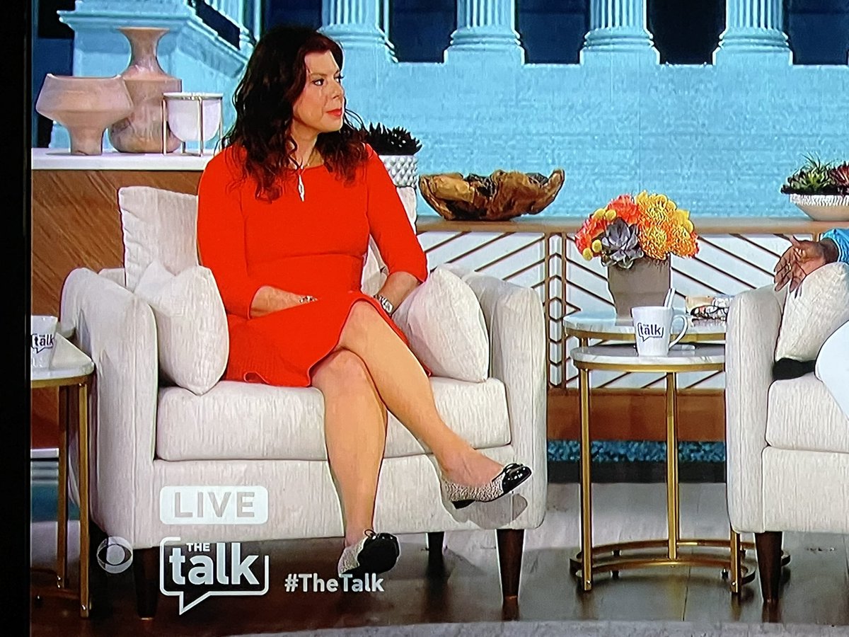 CoreySNews's tweet photo. Go, @LevinsonJessica !! Killing it on @TheTalkCBS 👏🏻👏🏻👏🏻👏🏻 https://t.co/sVDdFfwJ4b