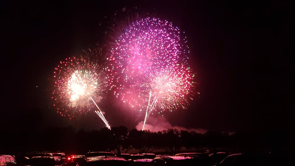 TownofLeesburg's tweet photo. A new #textalert system is in place for this year’s #IndependenceDay celebration and is focused on event related information. The public to text “Town4th” to 888777 to receive real-time updates >> https://t.co/MCDNFzzhvy #leesburgva #townofleesburg #fourthofjuly #Town4th https://t.co/YTnuonsQKT