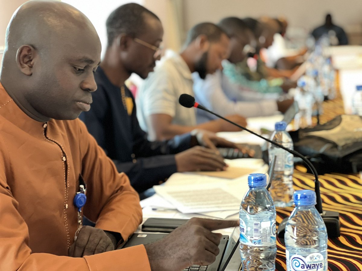 OIMGuinee's tweet photo. Appuyer le @GouvGN pour la mise à jour du rapport volontaire du pays à travers l’atelier de consultation nationale sur les progrès de la mise en œuvre du pacte mondial pour les migrations sûres, ordonnées et régulières en GUINÉE. 
#MigrationMultiPartnerTrustFund 
#MigrationFund https://t.co/IKAErVw0M9