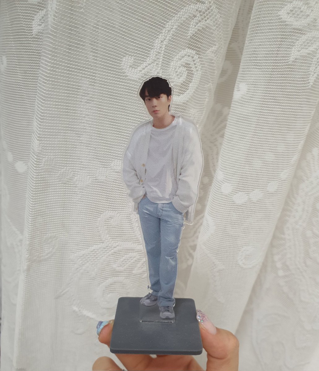 pjm650505's tweet photo. [RT EVENT]
윤두준 생일기념 미니등신대 나눔 💙
덮앤돞 등신대 미개봉 박스채로 보내드립니다 
rt만 하고가쉐이 당발 7/4 ⚽️ https://t.co/D8TecnKyGQ